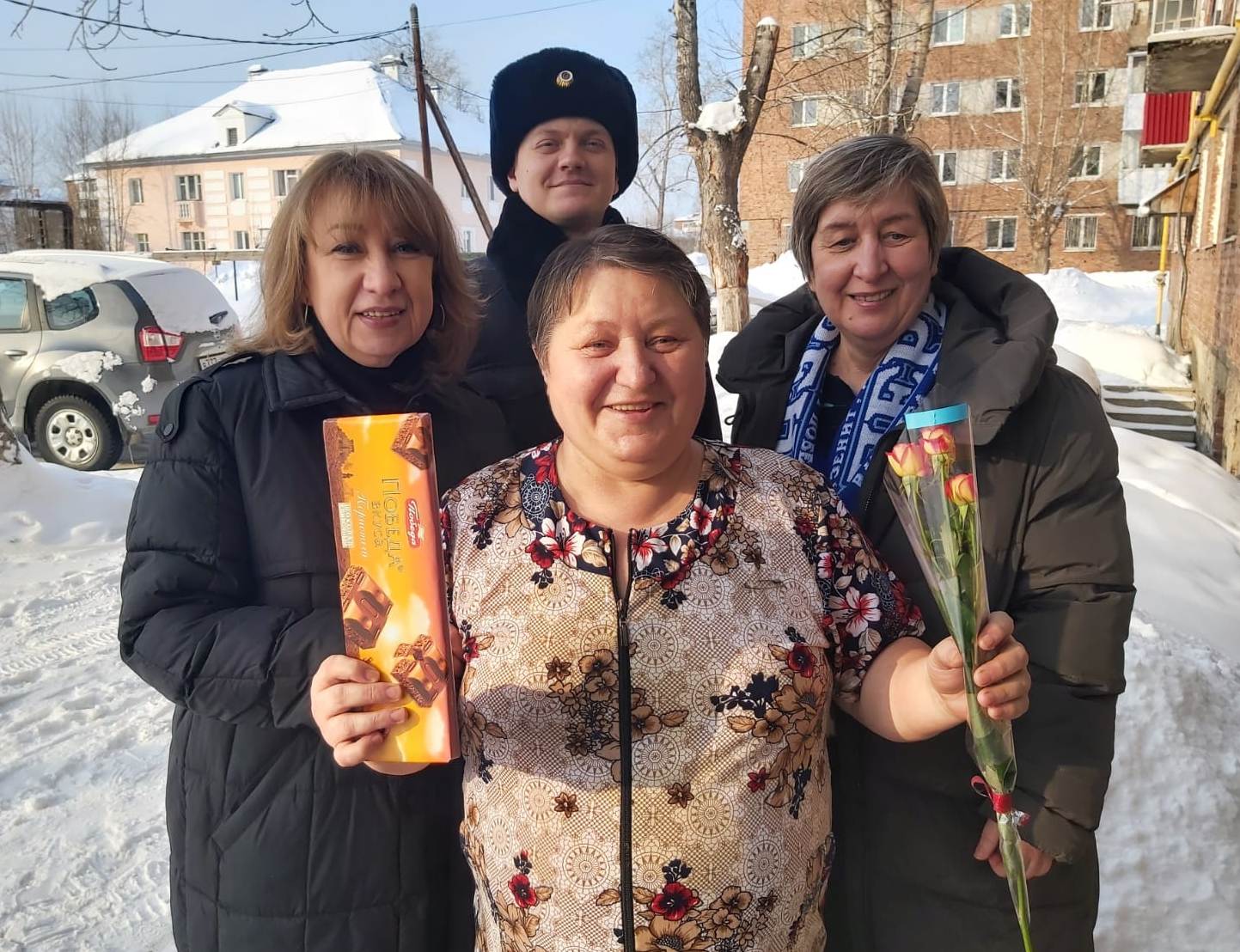 Серовские новости на сегодня. Ветеранов поселения женщин с праздником 8 марта. Женщины город Серов. Серов женщина. С весенним праздником 8 марта.